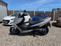 SUZUKI Burgman 400