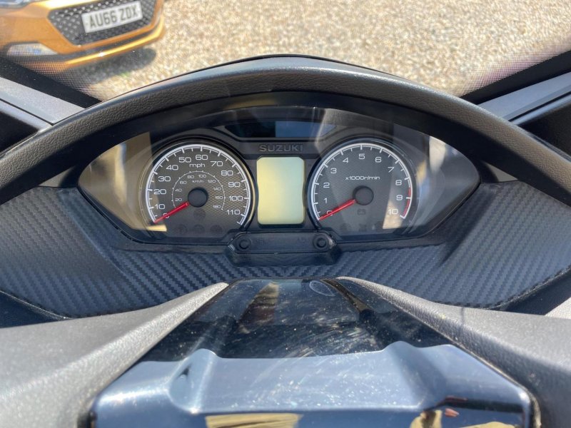 SUZUKI Burgman 400