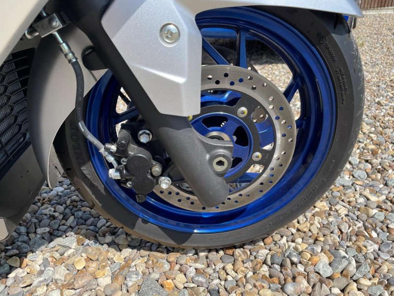 SUZUKI Burgman 400