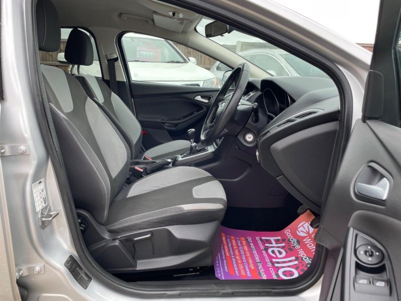 FORD FOCUS