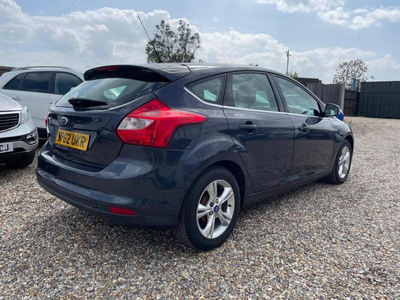 FORD FOCUS