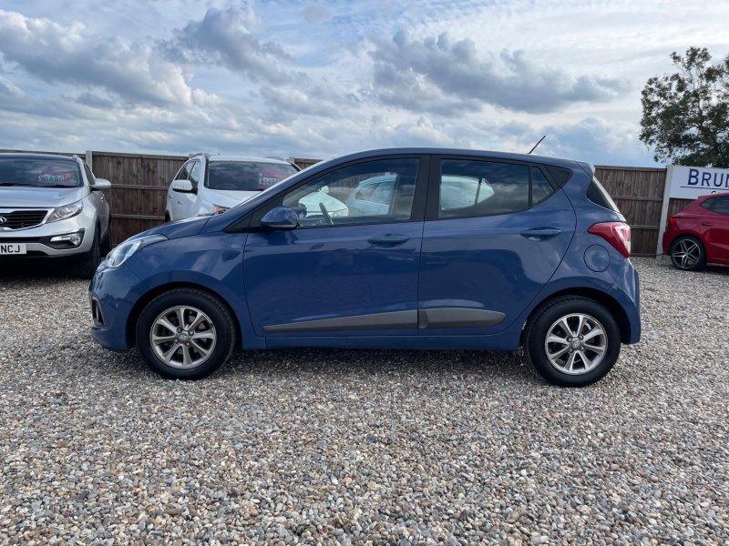 HYUNDAI I10